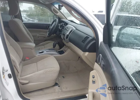 2010 Toyota Tacoma Base V6 из США, поврежденный, VIN 5TELU4EN0AZ688239